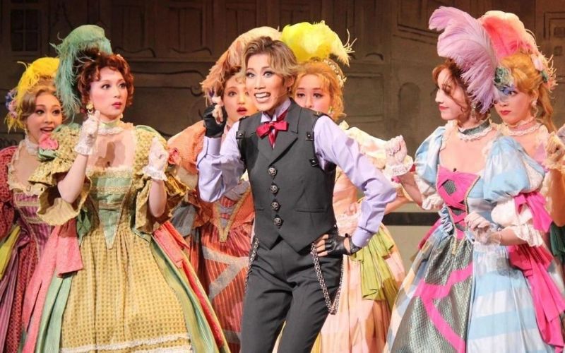 Takarazuka Revue Takarazuka_Revue